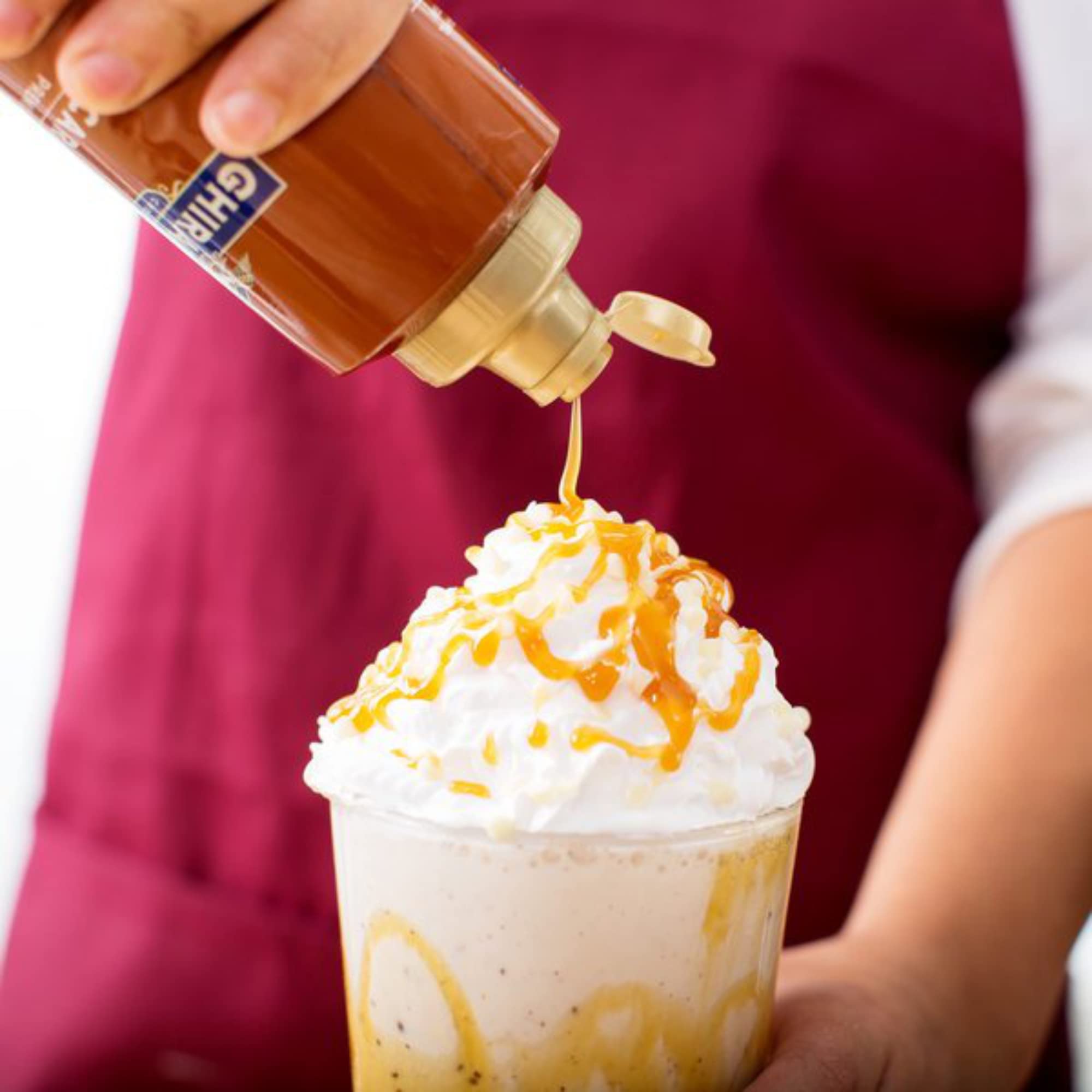 Ghirardelli Caramel Sauce Squeeze Bottle, 16 oz (Pack of 1)