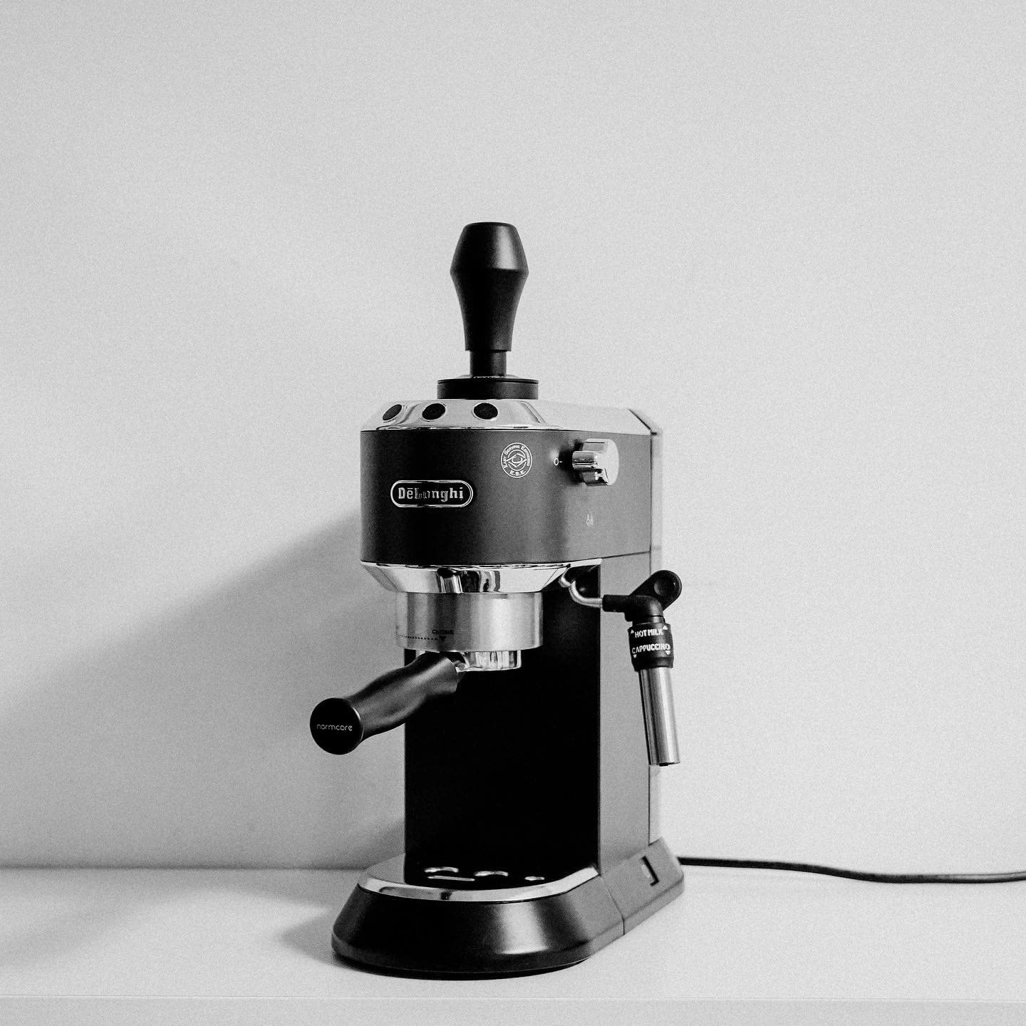 Normcore V4 Coffee Tamper 53.3mm - Spring-Loaded Tamper - Barista Espresso Tamper with 15lb / 25lb / 30lbs Replacement Springs - Anodized Aluminum Handle and Stand - Flat Base, Black