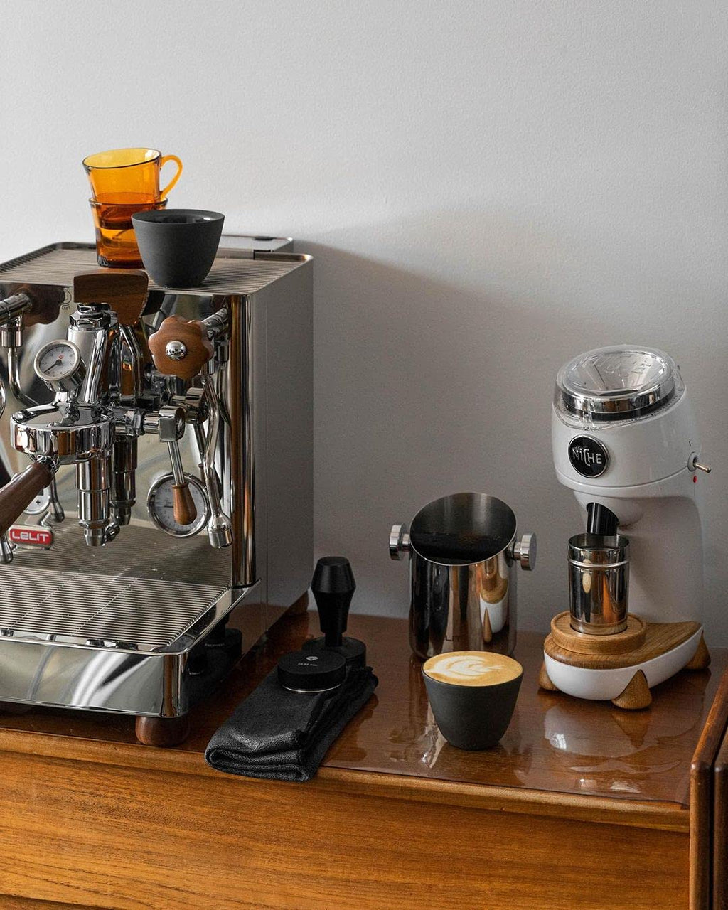 Normcore V4 Coffee Tamper 53.3mm - Spring-Loaded Tamper - Barista Espresso Tamper with 15lb / 25lb / 30lbs Replacement Springs - Anodized Aluminum Handle and Stand - Flat Base, Black