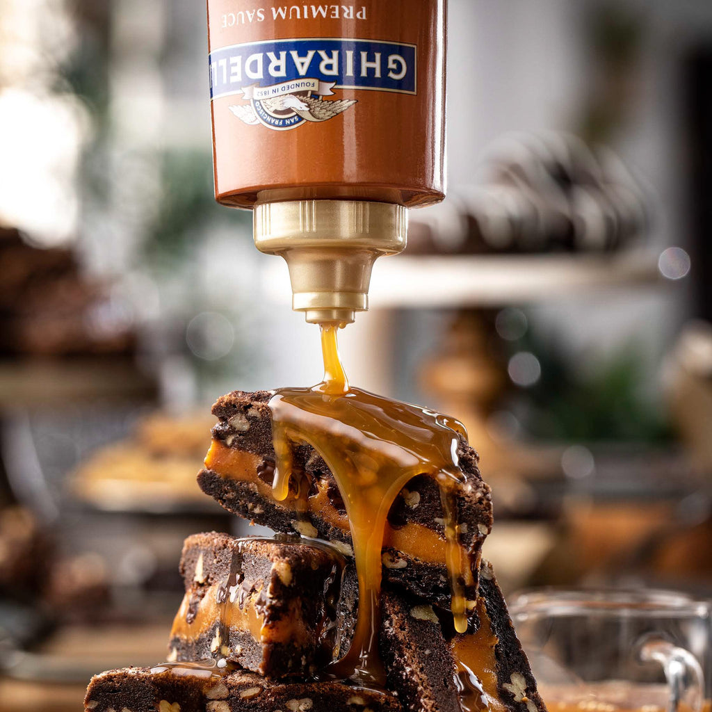 Ghirardelli Caramel Sauce Squeeze Bottle, 16 oz (Pack of 1)